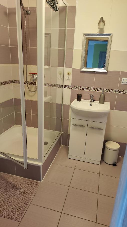 Ratiskovice Apartman Cafe U Kordulky מראה חיצוני תמונה