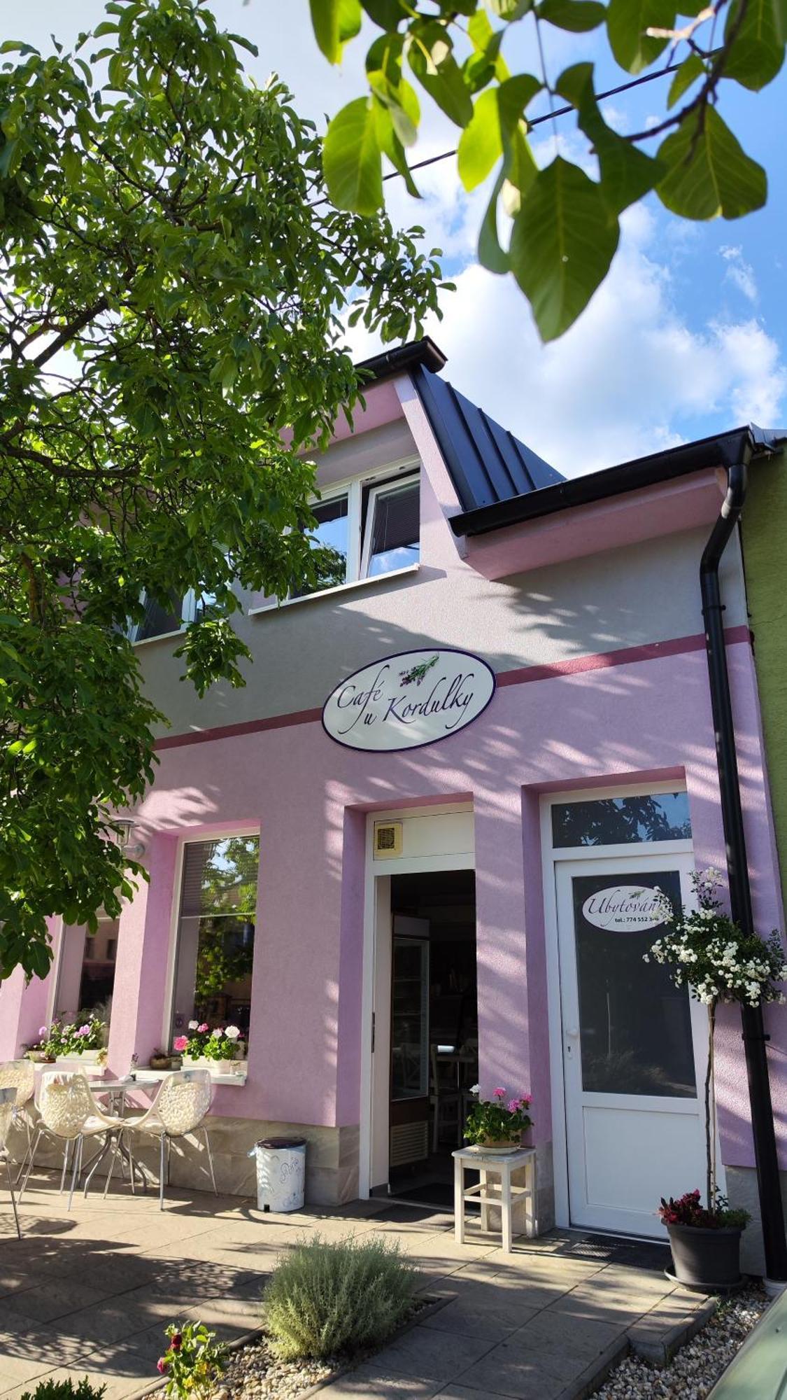 Ratiskovice Apartman Cafe U Kordulky מראה חיצוני תמונה